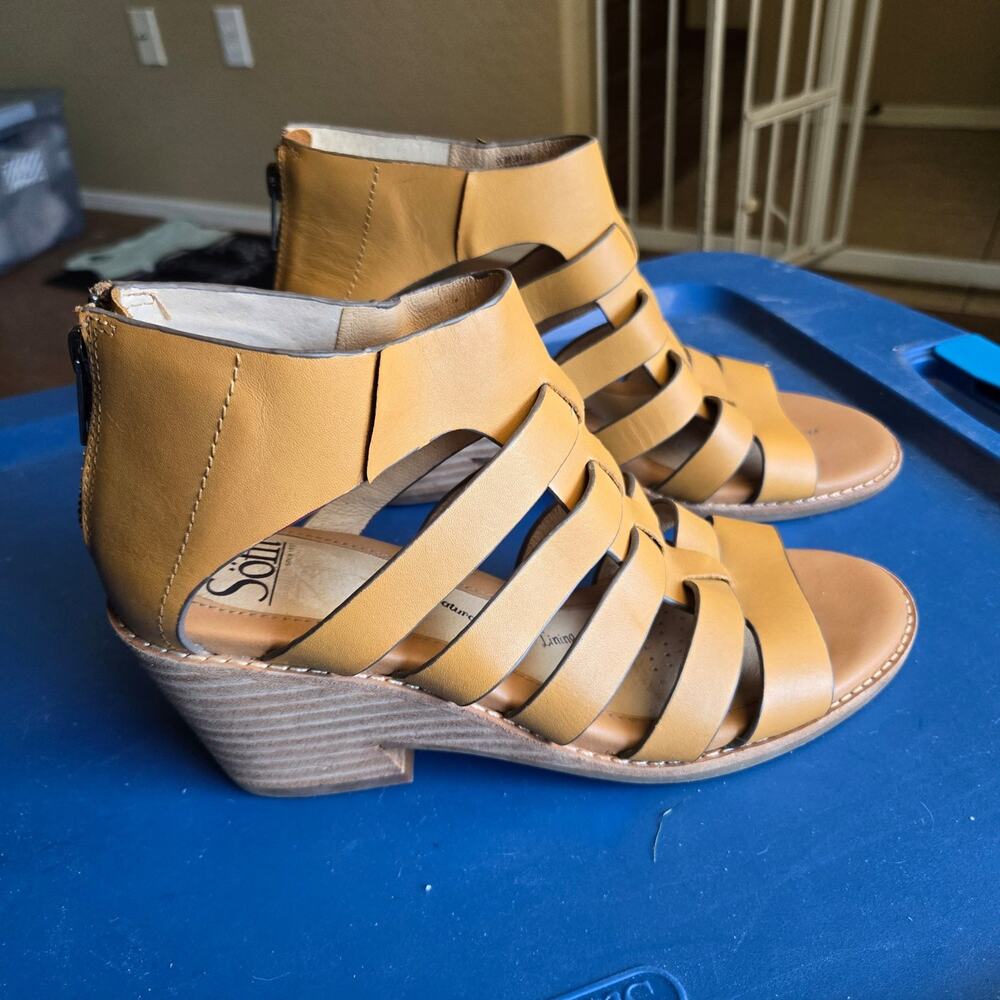 Sofft Sunny sz 7.5 Gladiator Caged Wedge Leather Sandals Luggage Tan